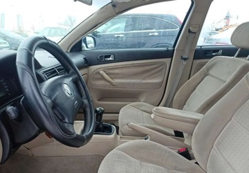 Volkswagen Passat B5 Sedan 1.9 TDI 110KM 1999 Volkswagen Passat Volkswagen Passat 1.9 Diesel 110KM, zdjęcie 7