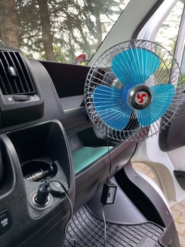 АВТОМОБИЛЬНЫЙ ВЕНТИЛЯТОР 24 В С ЗАЖИМОМ