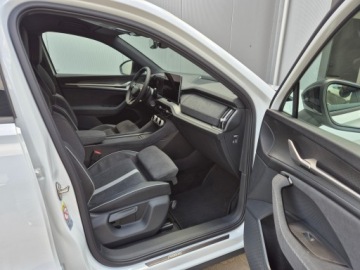 Skoda Kodiaq II SUV 2.0 TDI SCR 193KM 2026 Skoda Kodiaq SPORTLINE 2.0 TDI 4x4 DSG z placu 193, zdjęcie 14