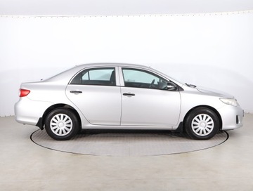Toyota Corolla X Sedan Facelifting 1.4 D-4D 90KM 2013 Toyota Corolla 1.4 D-4D, Salon Polska, Klima, zdjęcie 5