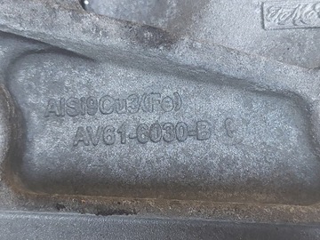 FOCUS MK3 2.0 TDCI UCHYCENÍ MOTORU AV616030