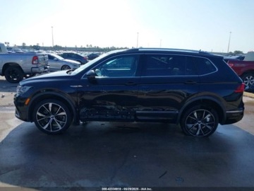 Volkswagen Tiguan II 2022 Volkswagen Tiguan SEL R-Line 2022 2.0 Benzyna 184KM, zdjęcie 3