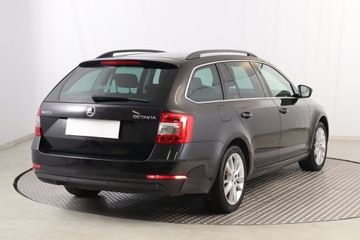 Skoda Octavia III Kombi Facelifting 2.0 TDI 150KM 2019 Skoda Octavia 2.0 TDI, Salon Polska, Klima, zdjęcie 4