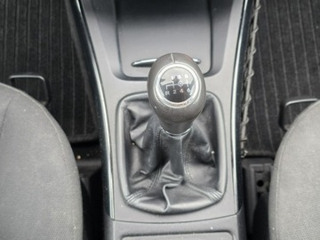 Mercedes Klasa A W169 Limuzyna 2.0 180 CDI 109KM 2011 Mercedes A 180 2.0CDi 109KM 2011 Klimatyzacja, zdjęcie 19