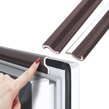 Самоклеящийся оконный уплотнитель ПВХ противосквозной, 4 м.