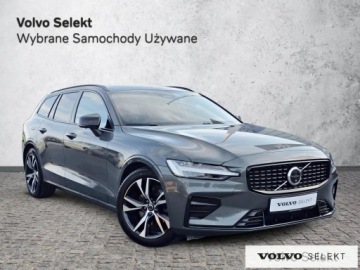 Volvo V60 II  Kombi Facelifting 2.0 B4 197KM 2025 Volvo V60 FV23 Plus Dark B4 197KM ACC BLIS Panoram, zdjęcie 2