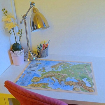 Настольный блокнот с картой Европы Pol-Fiz, 2 страницы