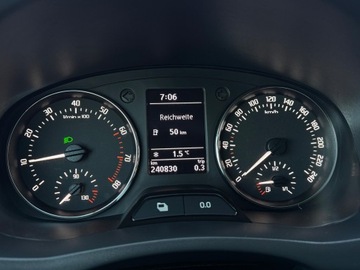 Skoda Fabia II Hatchback Facelifting 1.2 TSI 85KM 2014 SKODA FABIA II (542) 1.2 TSI 86 KM, zdjęcie 9