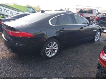 Jaguar XF II 2018 Jaguar XF 25T Premium 2018 2.0l 2.0 Benzyna 247KM, zdjęcie 5