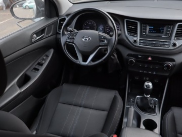 Hyundai Tucson III SUV 1.6 GDI 132KM 2015 Hyundai Tucson 1.6 GDI, Klima, Parktronic, zdjęcie 6
