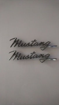 ZNAK NÁPIS FORD MUSTANG NA BLATNÍK CHRÓM