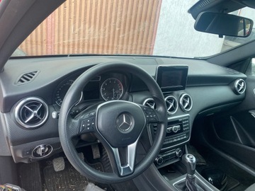 MERCEDES W176 DESKA KOKPIT PÁSY AIRBAG ORIGINÁLNÍ KOMPLET