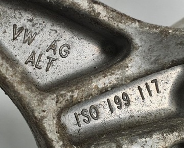 UCHYCENÍ MOTORU VW UP 1.0 MPI 1S0199117