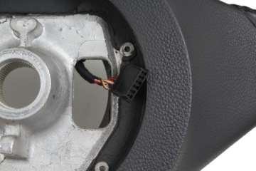 СПОРТИВНОЕ КОЖАНОЕ РУЛЕВОЕ КОЛЕСО M-PAKIET BMW E60 E61 LIFT LCI 05-10