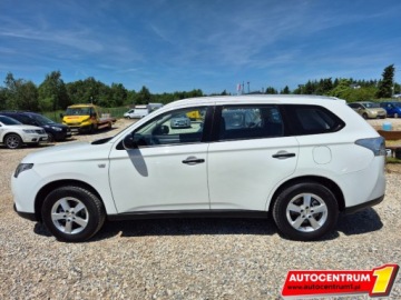 Mitsubishi Outlander III SUV Facelifting 2015 2.0 MIVEC 150KM 2015 Mitsubishi Outlander Oryginalny Przebieg Nawigacja Invite Czujniki Park, zdjęcie 6