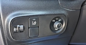 Citroen C3 III Hatchback 1.2 PureTech 110KM 2018 Citroen C3 Automat2 kluczykiSwiatla LEDAsysten..., zdjęcie 17