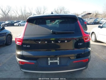 Volvo XC40 Crossover 2.0 T5 247KM 2020 Volvo XC 40 T5 Momentum 2020 2.0l 2.0 Benzyna 248KM, zdjęcie 3