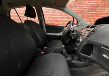 Toyota Yaris II Hatchback 5d 1.0 VVT-i 69KM 2008 Toyota Yaris Salon PL klima Alu Gwarancja w cenie Warszawa VDAK Benzyna, zdjęcie 12