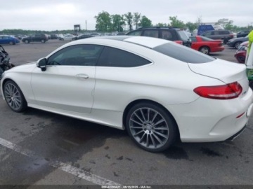 Mercedes Klasa C W205 2017 Mercedes-Benz Klasa C 2017 MERCEDES-BENZ C 300 2.0 Benzyna 241KM, zdjęcie 5