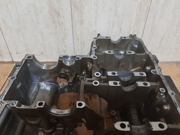 НИЖНИЙ РОЛИК БЛОК ДВИГАТЕЛЯ HONDA CBR 1000F