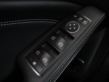 Mercedes GLA I Off-roader 2.0 250 211KM 2016 Mercedes GLA 250 4x4 automat full LED półskóra, zdjęcie 38