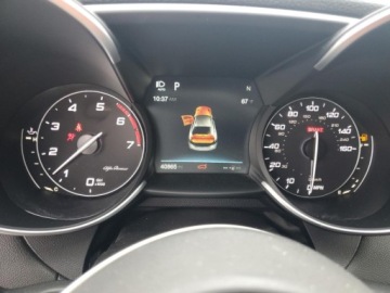 Alfa Romeo Giulia II 2017 Alfa Romeo Giulia 2017 r., 2,0L TI 2.0 Benzyna 280KM, zdjęcie 6