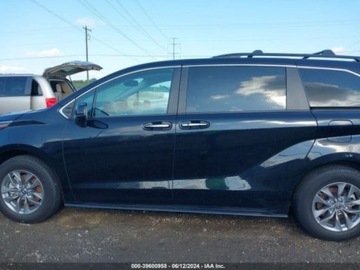 Toyota Sienna III 2023 Toyota Sienna xle, 2023r., 2.5L 2.5 Benzyna 245KM, zdjęcie 7