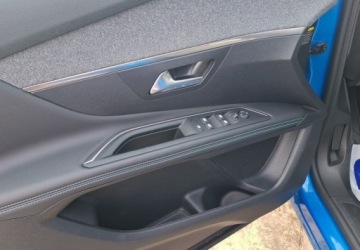 Peugeot 3008 II Crossover Facelifting  1.2 PureTech 130KM 2021 Peugeot 3008 1.2 PureTech Allure SS EAT8 1.2 Benzyna 130KM, zdjęcie 14