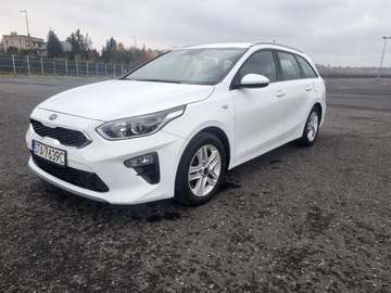 Kia Ceed II Kombi Facelifting 1.4 DOHC 100KM 2018 Kia Ceed 1.4 100KM 2018 – Niski przebieg Książka serwisowa Benzyna, zdjęcie 9