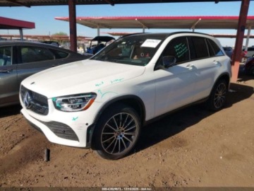 Mercedes GLC C253 2021 Mercedes-Benz GLC 300 4Matic 2021 2.0 Benzyna 255KM, zdjęcie 1