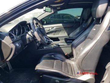 Mercedes Klasa C W204 2012 Mercedes-Benz Klasa C 2012 r., 6,2 L C 63 AMG 6.2 Benzyna 451KM, zdjęcie 7