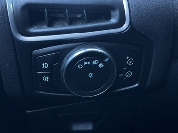 Ford Focus III Hatchback 5d 1.0 EcoBoost 125KM 2012 Ford Focus Bogate wyposażenie 2012, zdjęcie 12