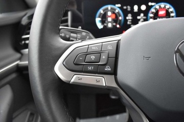 Volkswagen Passat B8 Variant Facelifting 2.0 TDI SCR 150KM 2025 Volkswagen Passat Variant 2.0TDI DSG 150KM Elegance HAK IQ.Drive 17 Sporto, zdjęcie 13