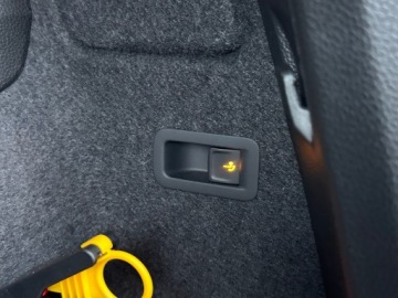 Skoda Karoq Crossover Facelifting 1.5 TSI ACT 150KM 2024 Skoda Karoq 1.5TSI 150KM Selection DSG l Hak, Paki, zdjęcie 31