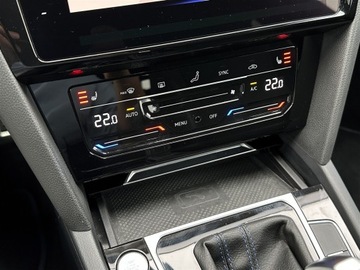 Volkswagen Arteon Shooting Brake R 2.0 TSI 320KM 2022 Volkswagen Arteon 2.0TSI 320KM 4X4 R DSG l DCC, Pa, zdjęcie 19