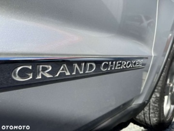 Jeep Grand Cherokee IV Terenowy 3.0 V6 CRD 241KM 2012 Jeep Grand Cherokee Jeep Grand Cherokee 3.0I CRD Overland 3.0 Diesel 241KM, zdjęcie 4