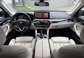 BMW Seria 5 G30-G31 Touring Facelifting 2.0 520d 190KM 2021 BMW Seria 5 520d Luxury Line KAMERA AMBIENTE serwisowany Bezwypadkowy, zdjęcie 6