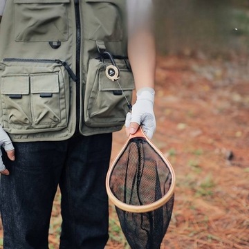 ТАКТИЧЕСКИЙ ПОВОДОК, ОХЛАЖДАЕМАЯ СТАЛЬНАЯ ВЕРЕВКА, КАРАБИН, ЗАЖИМ, БРЕЛОК ДЛЯ КЛЮЧЕЙ.