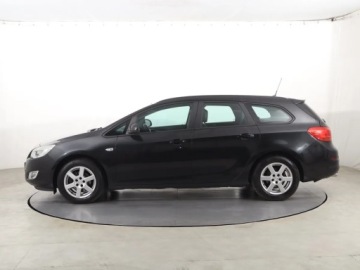 Opel Astra J Sports Tourer 1.4 Turbo ECOTEC 140KM 2012 Opel Astra 1.4 T, Klima, Tempomat, Parktronic,ALU, zdjęcie 2