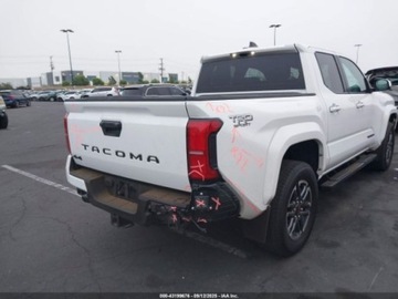 Toyota Tacoma II 2024 Toyota Tacoma Tacoma trd sport 4wd 2.4 Benzyna 278KM, zdjęcie 4