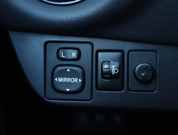 Toyota Yaris III Hatchback 5d Facelifting 2017 1.5 Dual VVT-iE 111KM 2017 Toyota Yaris 1.5 Dual VVT-i, Salon Polska, zdjęcie 21