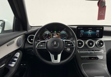 Mercedes GLC C253 2020 Mercedes-Benz GLC I wlasciciel Hak 4Matic Gwarancja Bezwypadkowy FV, zdjęcie 31