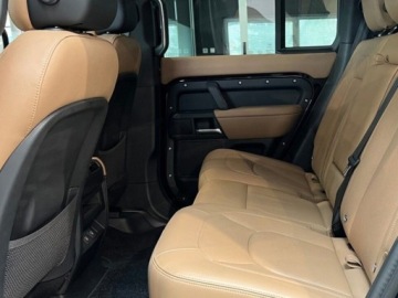 Land Rover Defender IV (L663) Hard Top 90 3.0D R6 250KM 2025 Defender 110 D250 X-Dynamic HSE 3.0 (250KM) 2025, zdjęcie 9