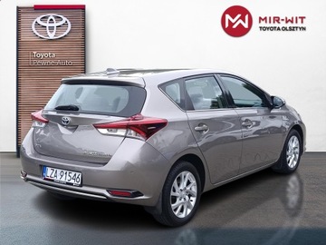 Toyota Auris II 2015 Toyota Auris Hybrid 135 Premium II (2012-) Toyota, zdjęcie 4