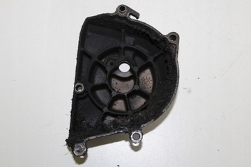 Центральная крышка KAWASAKI ZX-6R 600 закрыта крышкой звездочки.