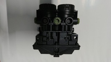 Модуляторы клапанов задний и передний MAN TGA EBS 2.2-0486204012 и 2.3-0486204017/024