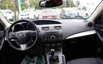 Mazda 3 II Sedan Facelifting 1.6 MZR 105KM 2012 Mazda 3 1.6 Benzyna 105KM, zdjęcie 4