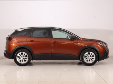 Peugeot 3008 II Crossover 1.2 PureTech 130KM 2017 Peugeot 3008 1.2 PureTech, Salon Polska, zdjęcie 5