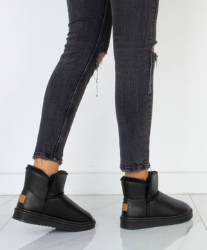 7858 ЧЕРНЫЕ КОЖАНЫЕ СКОЛЬЗОВАННЫЕ БОТИНКИ 39