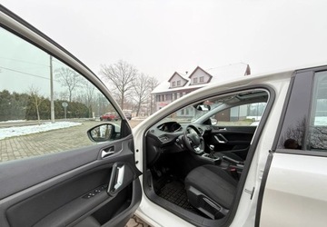 Peugeot 2014 Peugeot 308 Peugeot 308 PureTech 130 GPF Stop amp Start Allure Pack 1.2, zdjęcie 12